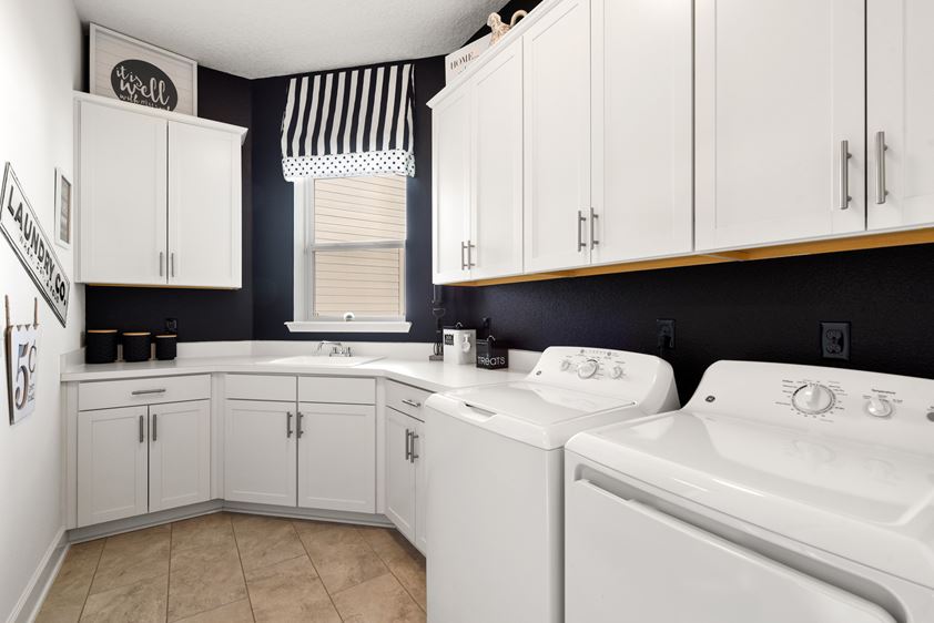 70 Village Grand 080