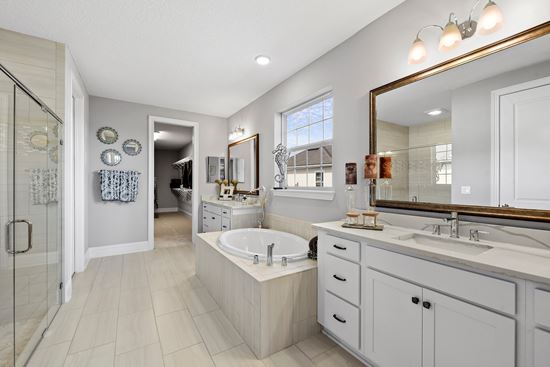 Collier Model Owners Bath 1