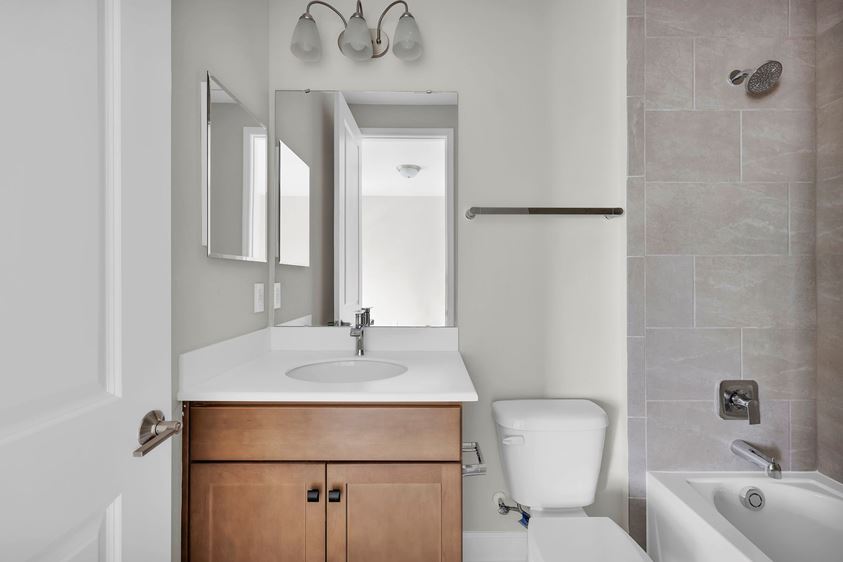 52 Web Or Mls 61 Blue Oak 052
