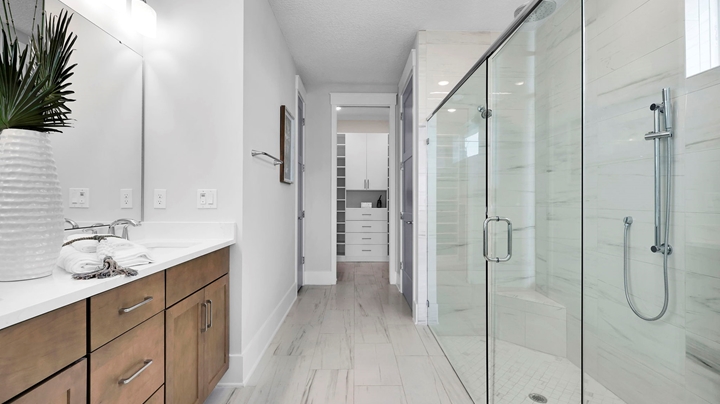 SV116 Hernando MC Owners Bath