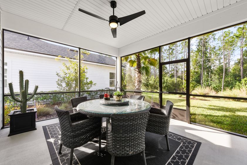 70 Village Grand 084