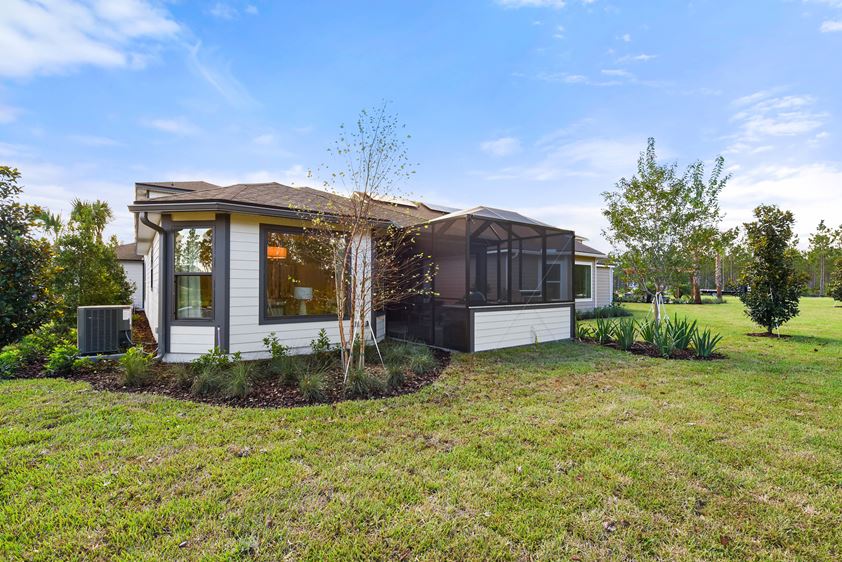 KE131 Jackson Model Backyard