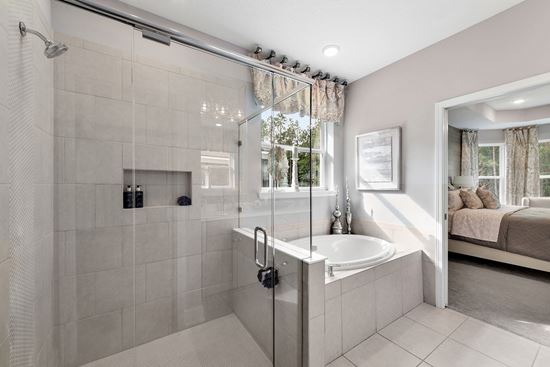 Apopka Model Owners Bath 3
