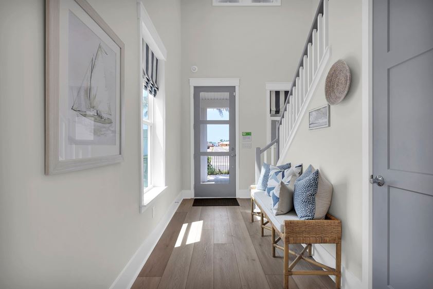 SV116 Hernando MC Foyer